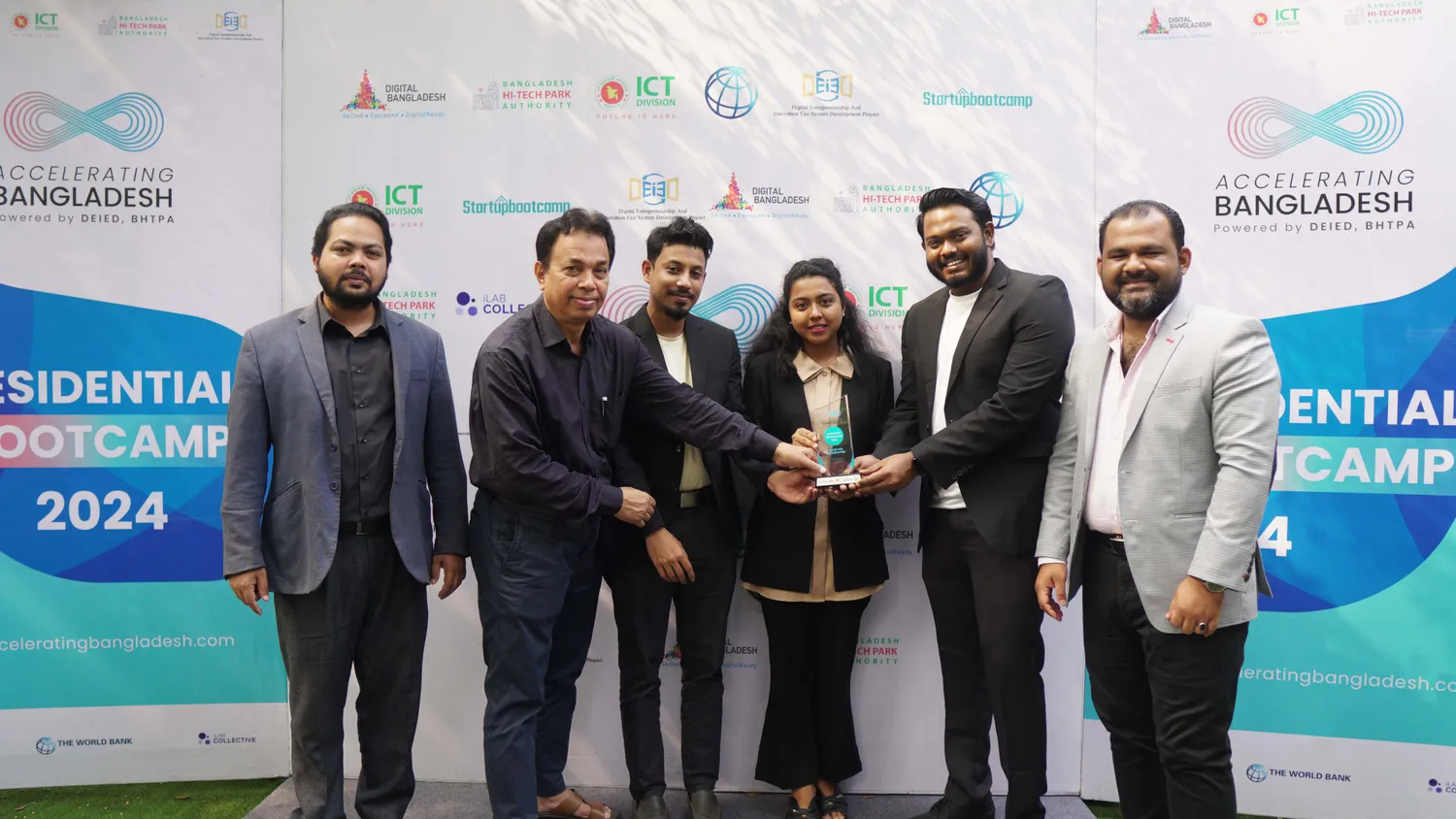 NapTech Labs team receiving an award at the Accelerating Bangladesh Presidential Bootcamp 2024